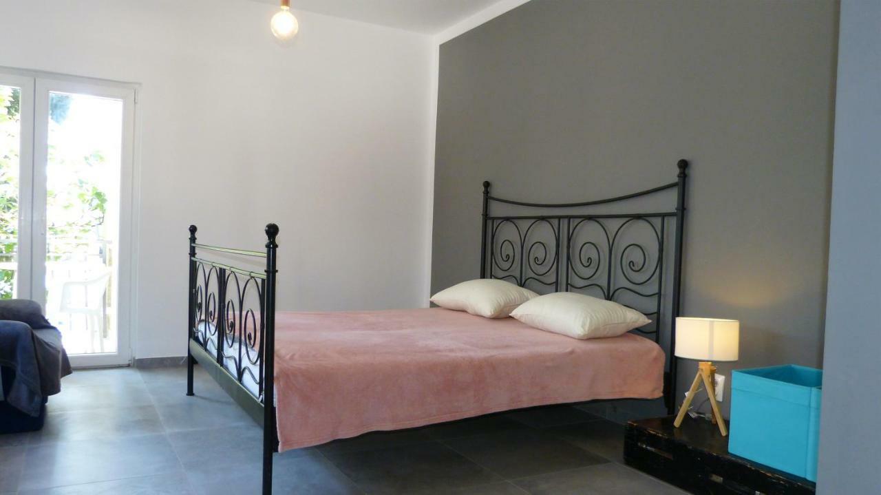 Minimalistic Oasis By The Sea In Stanici Villa Celina Eksteriør billede